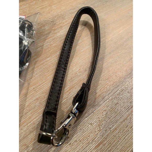 New! Thirty-one Wristlet strap bracelet Dark Brown 104A - Picture 2 of 3